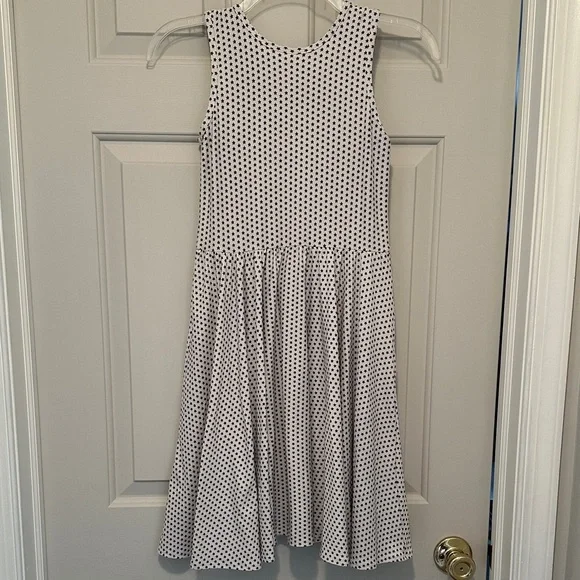 Girl’s Sleeveless Dress - Picture 3 of 3